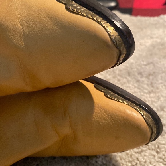 Zodiac Leather Boots w/metal tips. Wore 1 timeshare 6 too small needed 6 1/2. - Picture 11 of 12